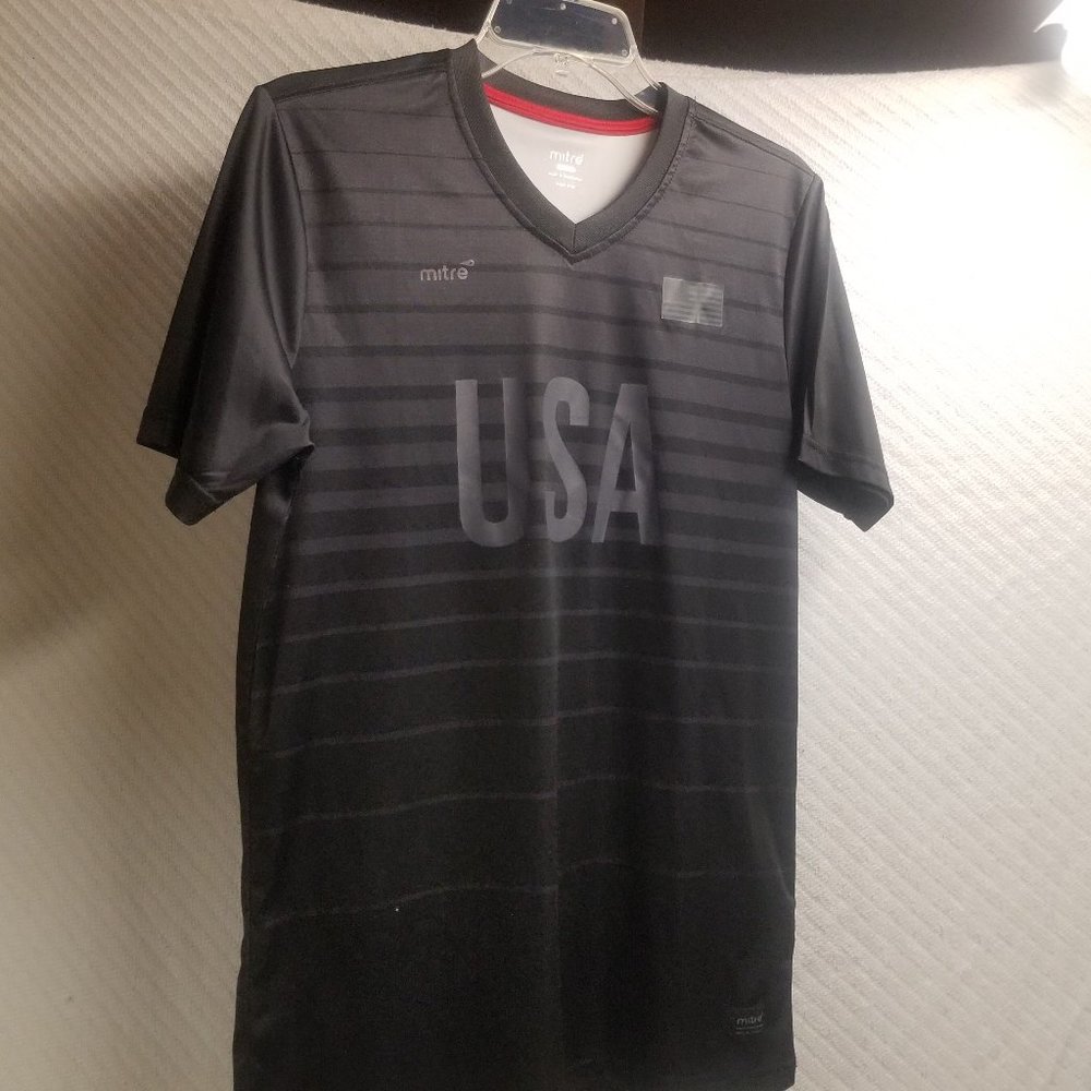 854 - USA Youth L (18-20) Soccer Jersey